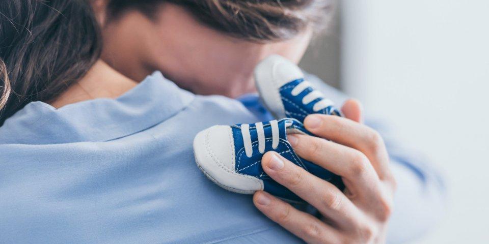 Deuil périnatal : accompagner la perte d'un enfant avec hypnose